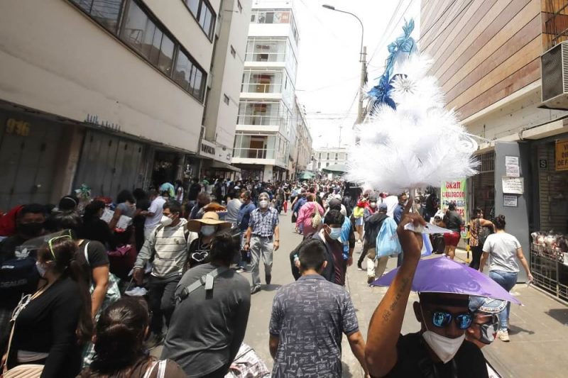 El 76% de peruanos no invertiría ahora en espera de mayor claridad, según Ipsos