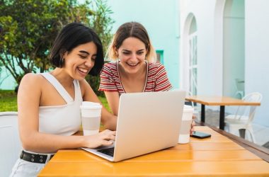 Más jóvenes eligen emprender antes que emplearse: cómo la formación digital puede marcar la diferencia